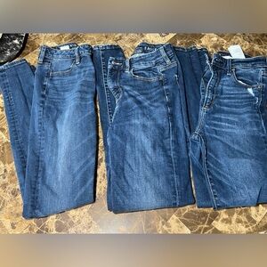Lot of size 0 jeans
America Eagle and Abercrombie & Fitch